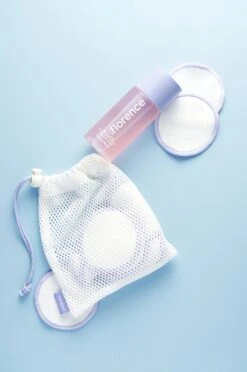 See Ya Later! Bi-Phase Eye Makeup Remover -Justcuts Online Shop 230116 Florence Q2 52255 2700x4070 530bc675 6f21 48ac a51d 1b289a6f5a89