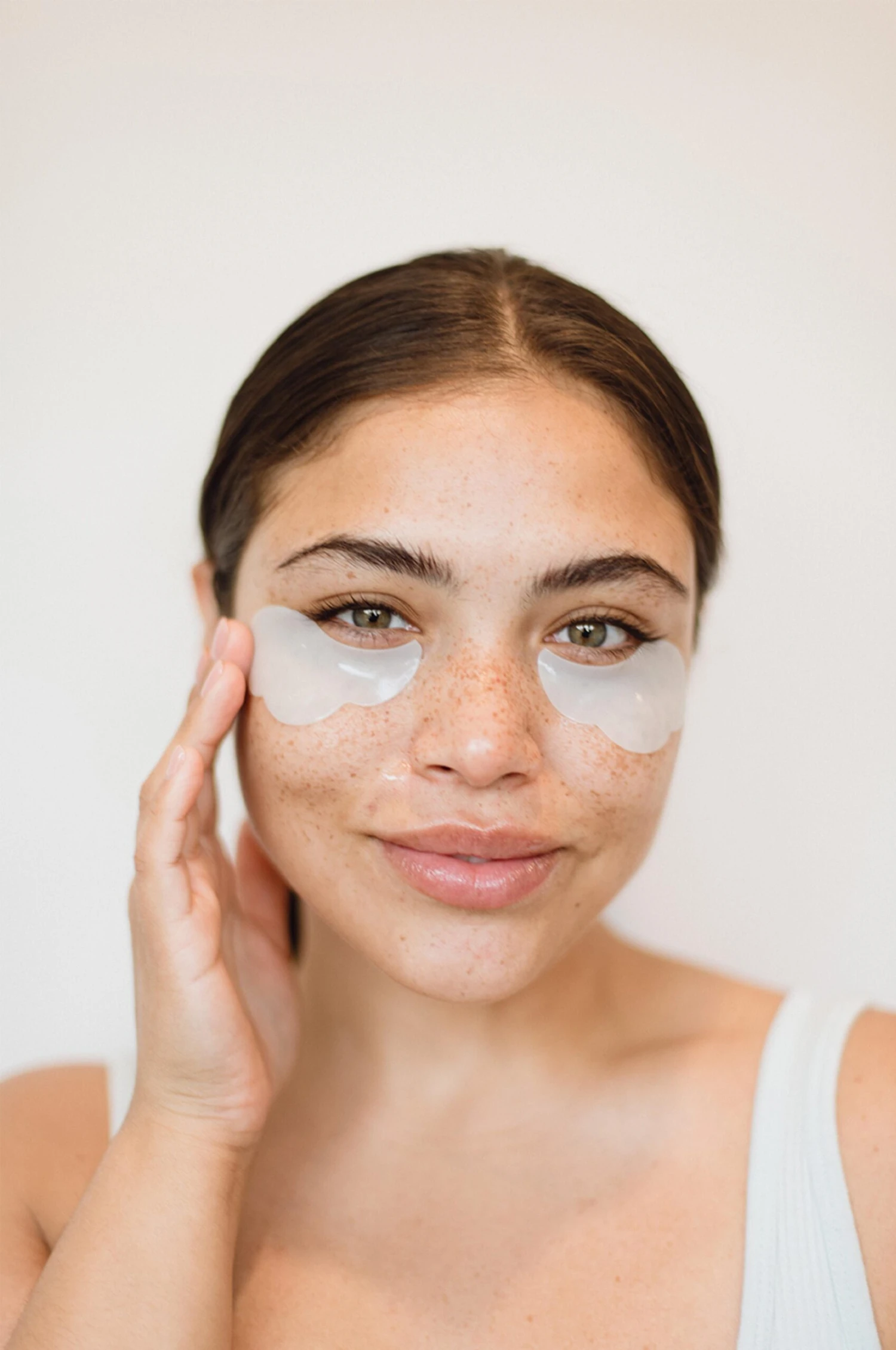 Floating Under The Eyes Depuffing Gel Pads 6 Floating Under The Eyes Depuffing Gel Pads - Image 4