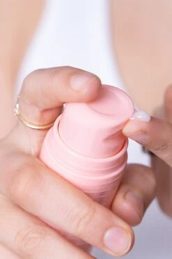 Spot A Spot Acne Clearing Treatment Serum -Justcuts Online Shop FBM 2700x4070 DSC00012