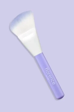 Flo Face Brushes -Justcuts Online Shop GettheAngleContourBrush Florence Q3 63998 2700x4070 b5daaedf f86b 4b76 8219 6ff0e12aa2f3