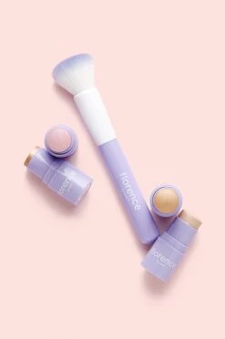 Flo Face Brushes -Justcuts Online Shop GleamingLightHighlighterBrushcombo2700x4070