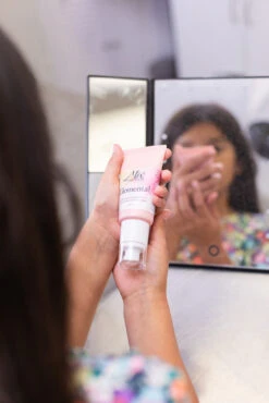 Elemental: Nourishing Moisture Gel -Justcuts Online Shop Mix Cosmetiques 2024 Rohana Olson Photography 0426 websize